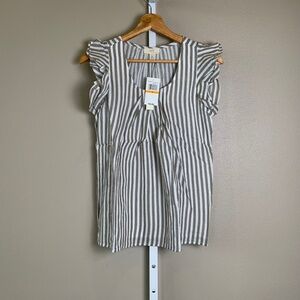 Cupio Flutter Sleeve Pleated Scoop Neck Top